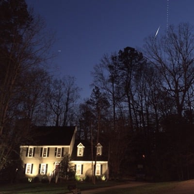 Satellite Flare by Chris Becke. Settings: Light Trails mode