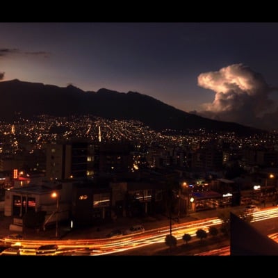 Night traffic by Daniel Fernandez. Settings: Light Trails mode